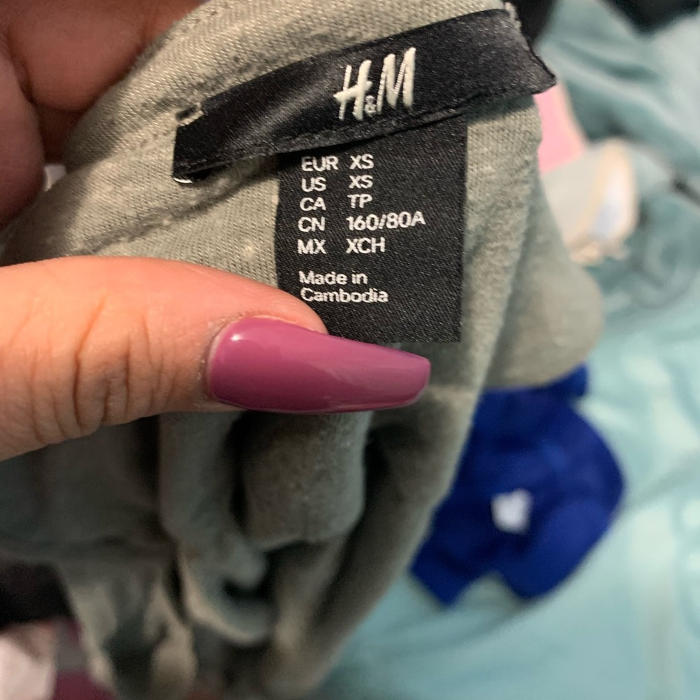 Shirt - Picture 4 of 4